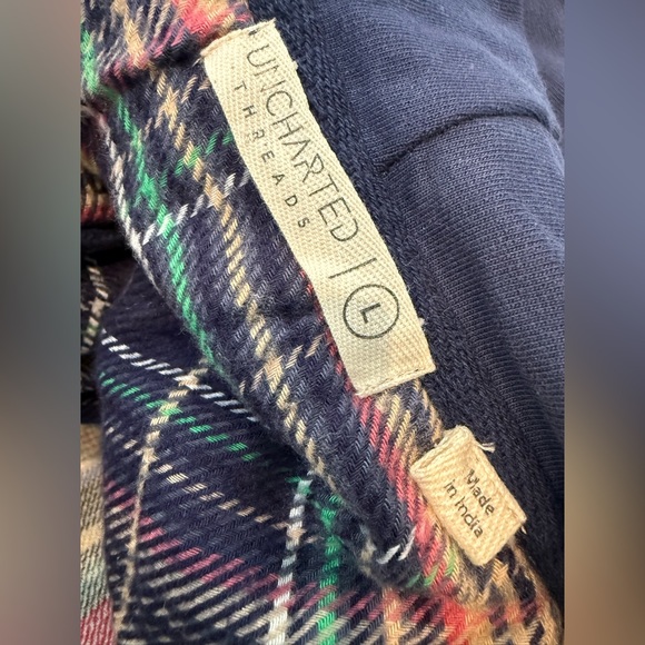 Uncharted Threads Soft Plaid Button Down Shirt Hooded - Navy  Flannel - Picture 2 of 6